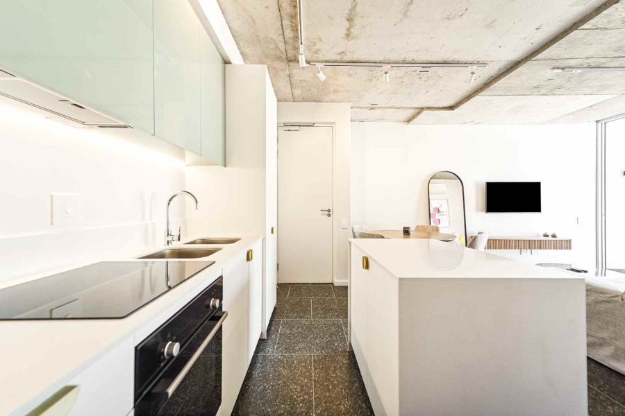 To Let 1 Bedroom Property for Rent in Sea Point Western Cape